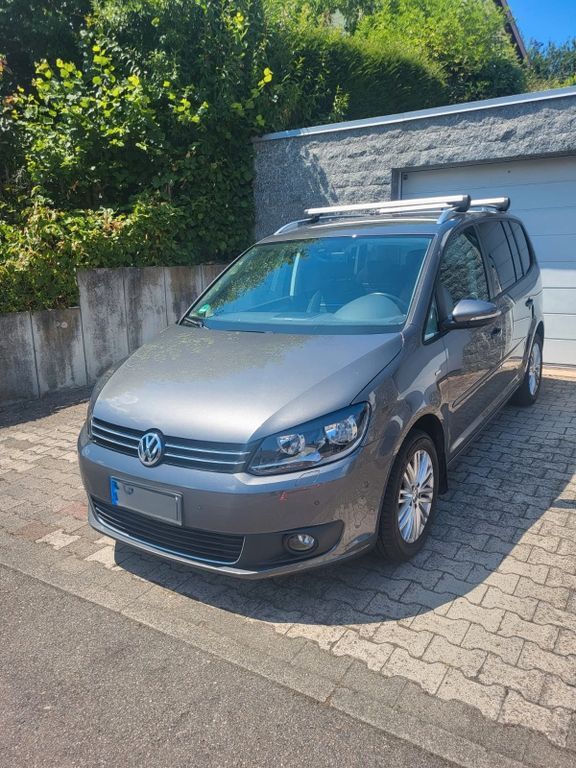 VW Touran 97.416 km 11.500 € Königsbach-Stein 75175