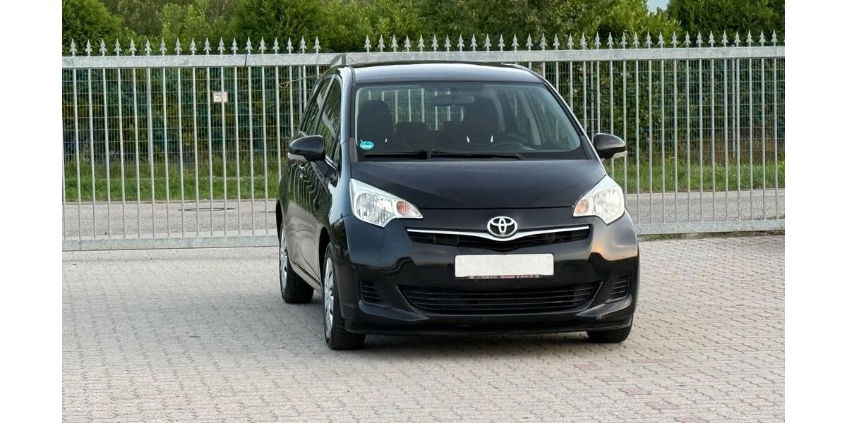 Toyota Verso-S 130.000 km 4.499 € Kandel 76870