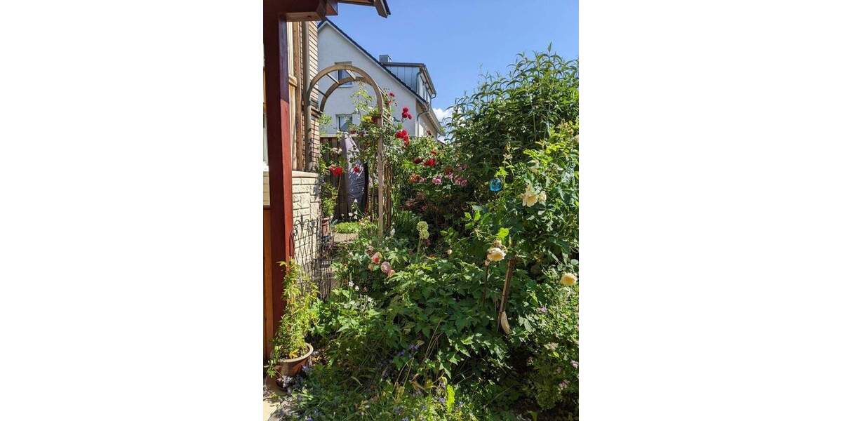 Doppelhaushälfte Birkenfeld - 7 Zimmer, 160 m&sup2;, 495.000&euro; | Angebot:25704151