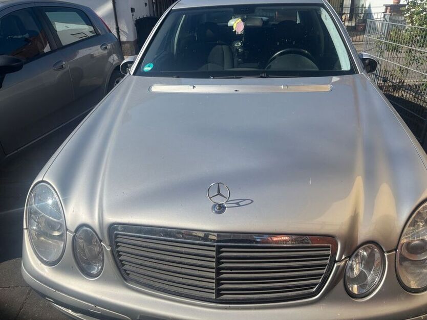 E 220