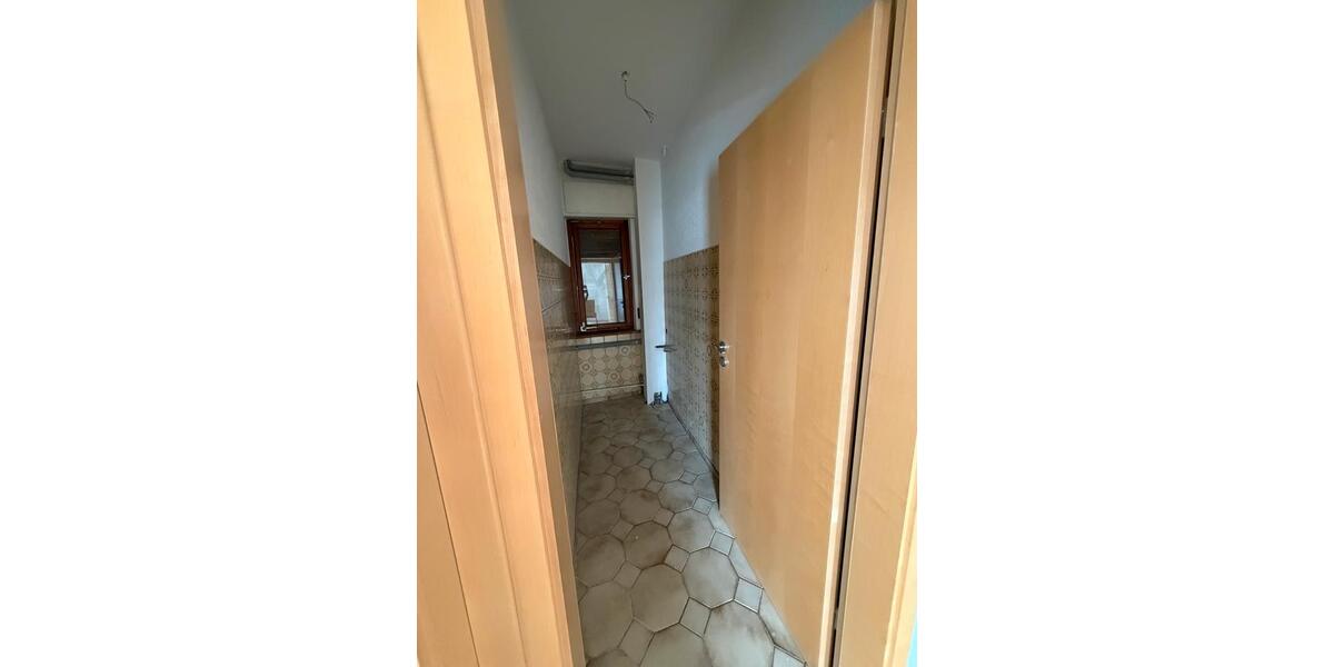 Etagenwohnung Bruchsal - 3.5 Zimmer, 85 m&sup2;, 1.250&euro; | Angebot:26415242