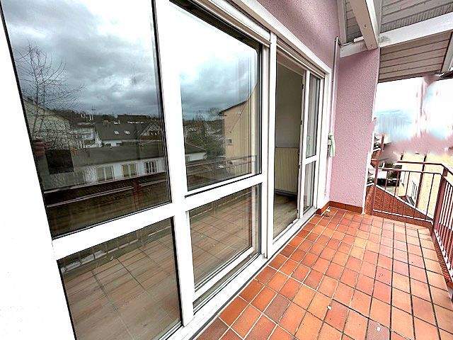 Etagenwohnung Birkenfeld - 4 Zimmer, 110 m&sup2;, 1.100&euro; | Angebot:25668671