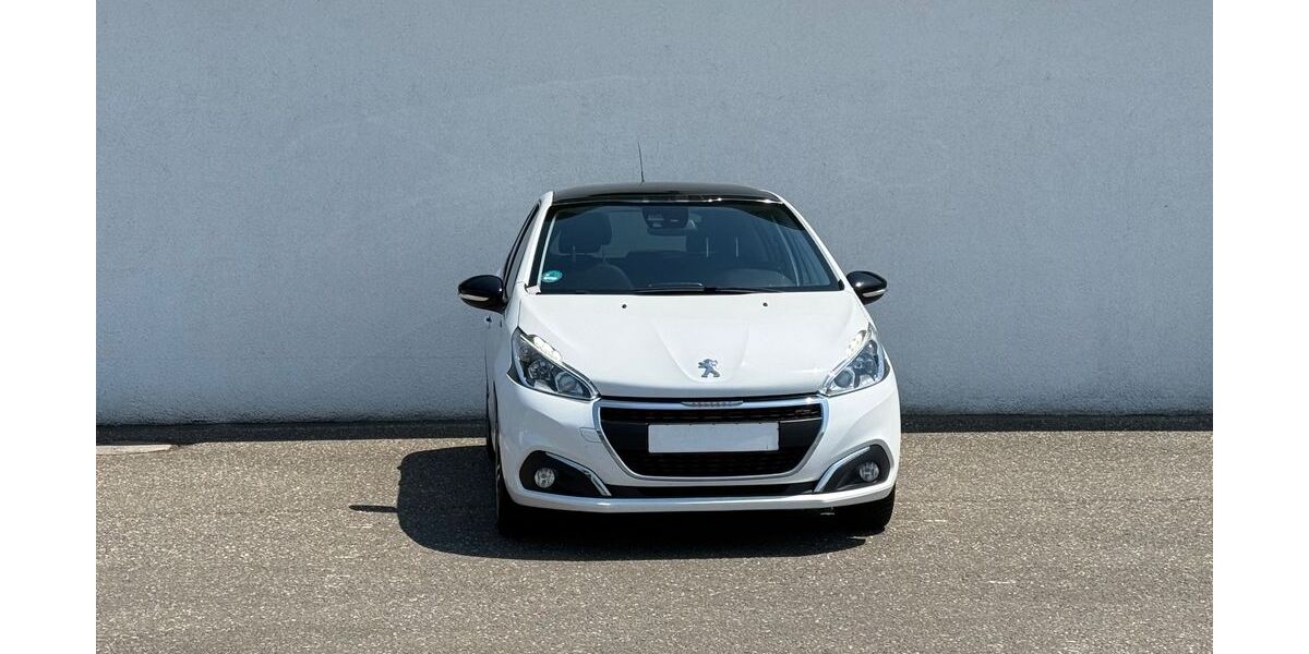 Peugeot 208 114.000 km 6.999 &euro; Kandel 76870