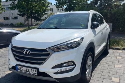 Hyundai TUCSON 92.000 km 13.000 € Karlsruhe 76135