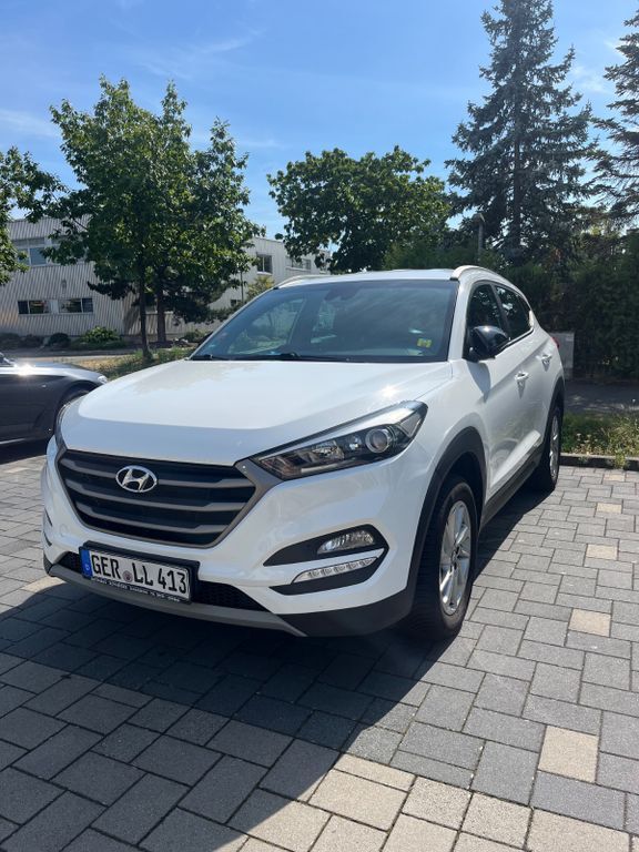 Hyundai TUCSON 92.000 km 13.000 € Karlsruhe 76135