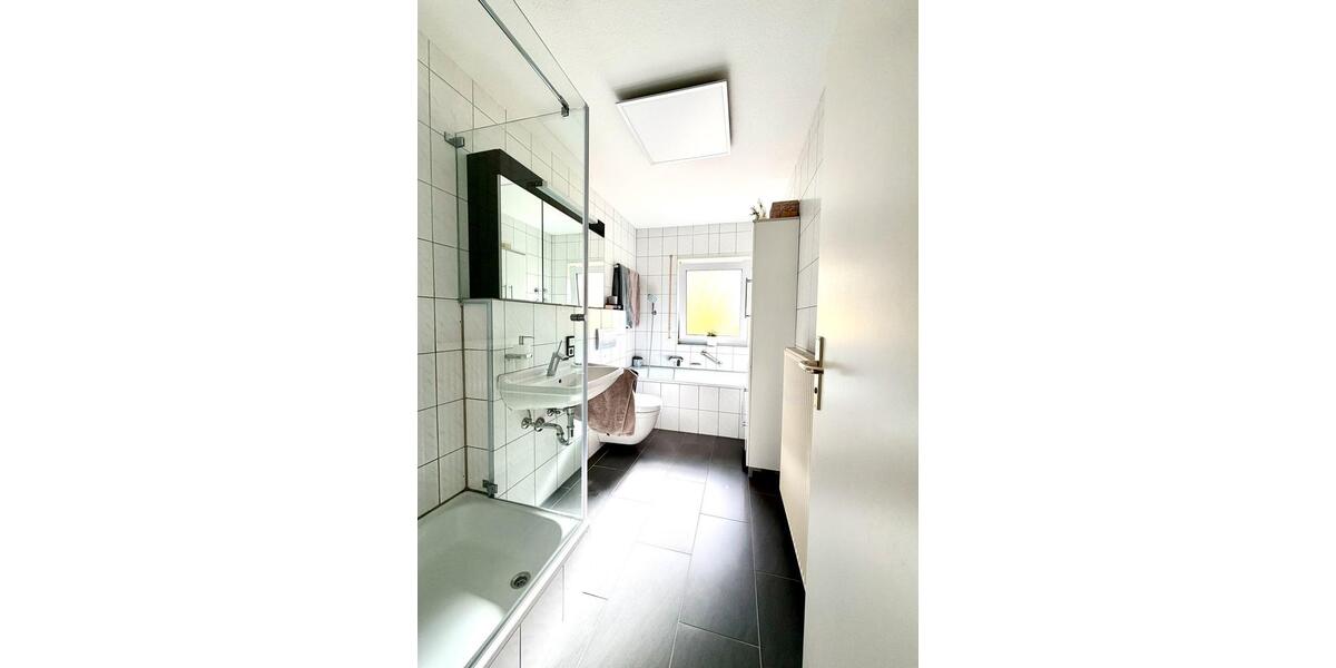 Hochparterre Karlsruhe Neureut - 3 Zimmer, 84 m&sup2;, 369.000&euro; | Angebot:26091379