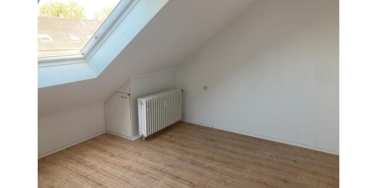 Dachgeschoßwohnung Karlsruhe Neureut - 3 Zimmer, 53 m&sup2;, 165.000&euro; | Angebot:26965592