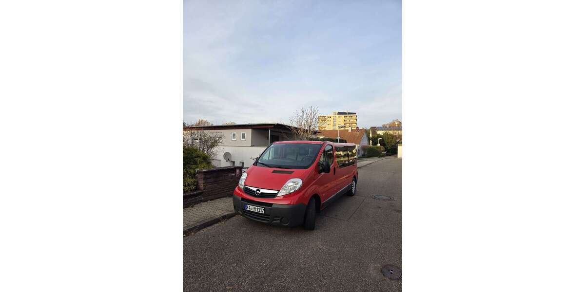 Opel Vivaro 207.000 km 11.000 &euro; Bretten 75015