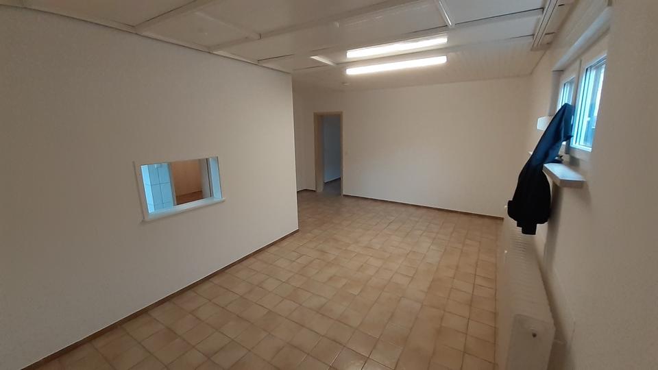 Etagenwohnung Karlsruhe Neureut - 2 Zimmer, 66 m&sup2;, 800&euro; | Angebot:26075595