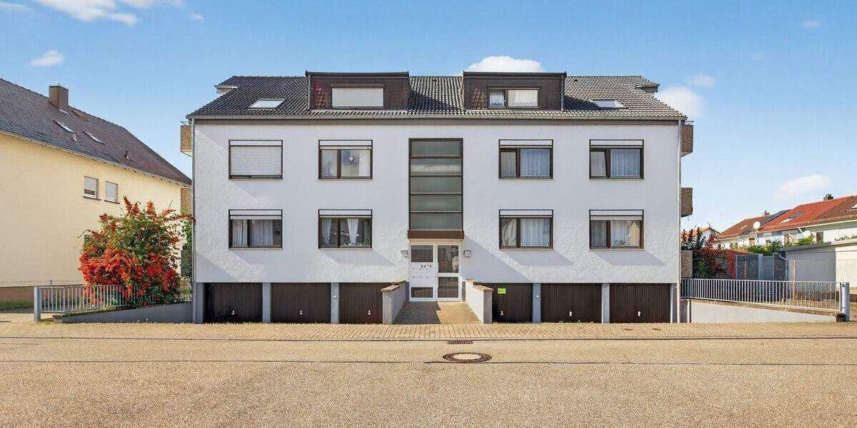 6-Parteienhaus in Eggenstein mit Bauplatz für 2 Doppelhaushälften zimmer