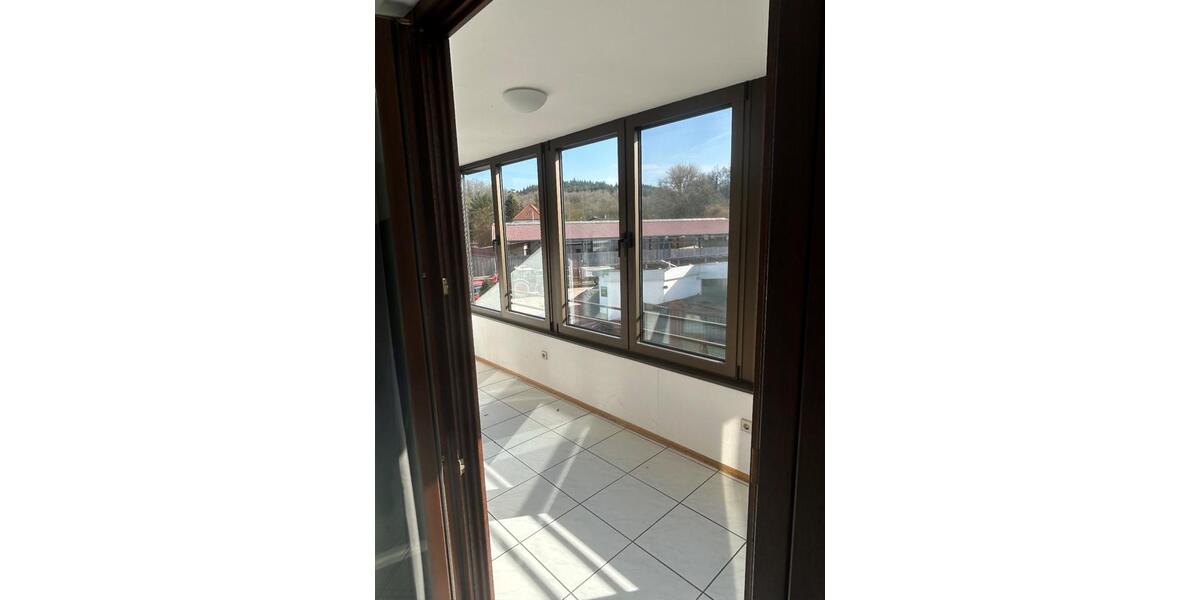 Dachgeschoßwohnung Königsbach-Stein Stein - 2.5 Zimmer, 70 m&sup2;, 720&euro; | Angebot:25446973