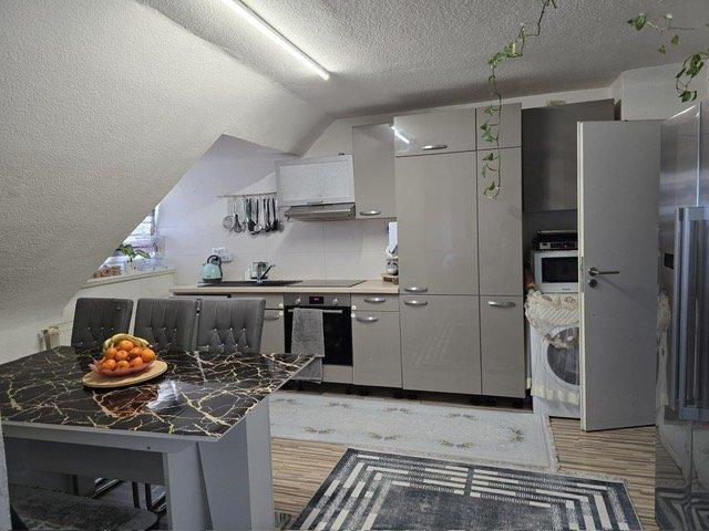 Dachgeschoßwohnung Pforzheim - 3 Zimmer, 95 m&sup2;, 199.000&euro; | Angebot:26823848