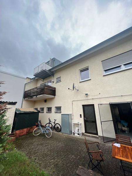 Haus zum Kaufen in Karlsdorf-Neuthard 1.049.000 € 380 m²