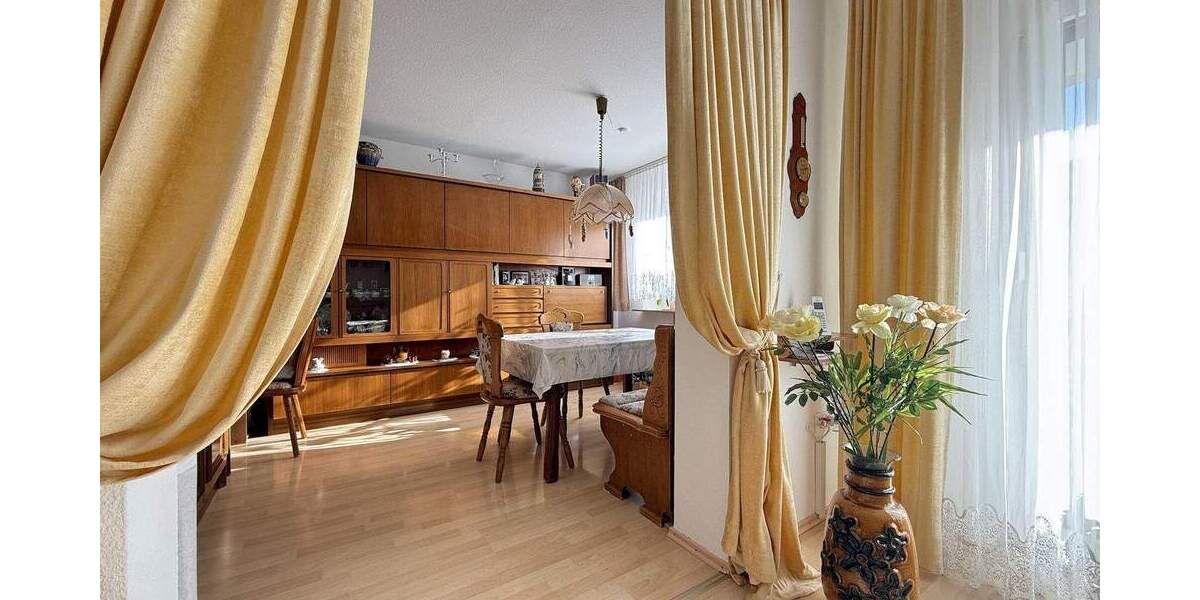 Attraktive Wohnung in Oberderdingen mit Aufzug, Balkon und Top-Raumaufteilung 3 zimmer