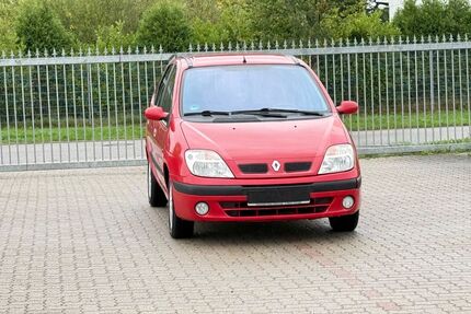 Renault Scenic 105.000 km 2.499 € Kandel 76870