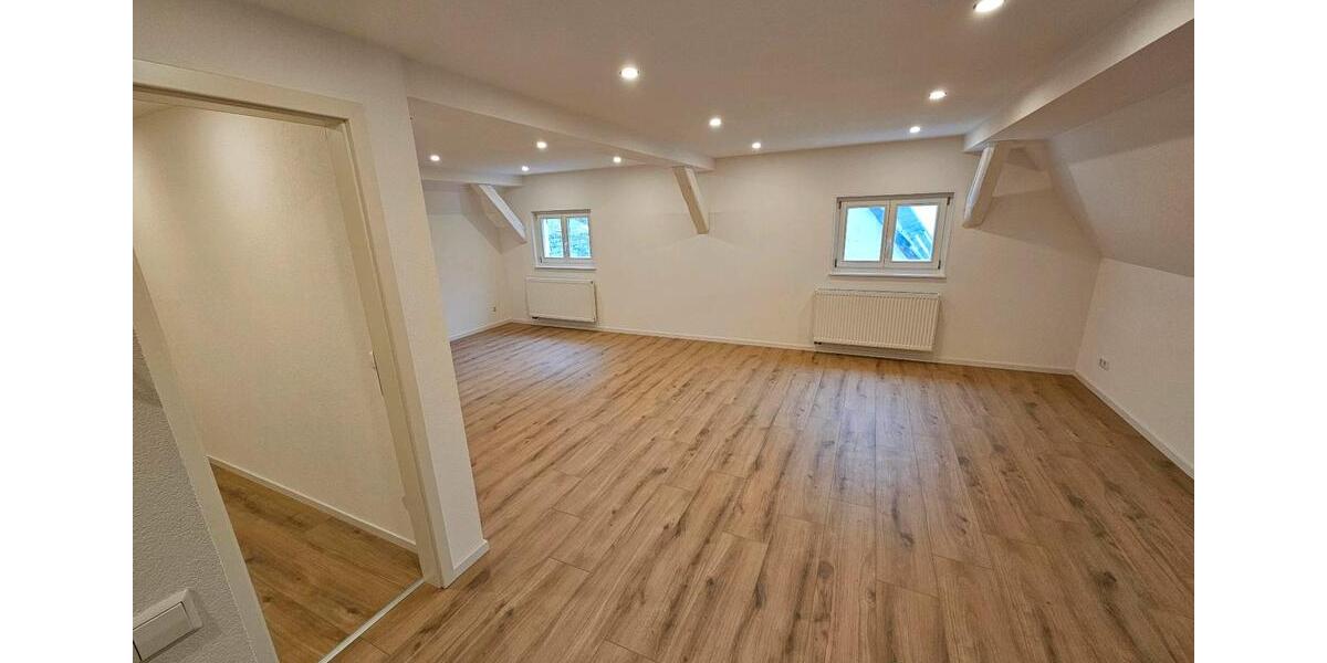 Maisonettenwohnung Pforzheim Eutingen - 5 Zimmer, 144 m&sup2;, 1.380&euro; | Angebot:26167406