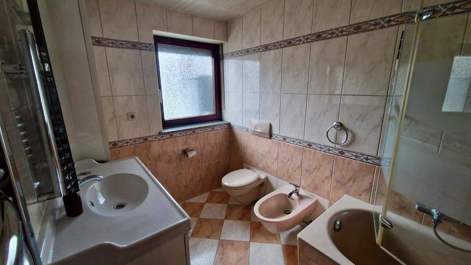 Reihenhaus Pforzheim Eutingen - 7 Zimmer, 161 m&sup2;, 550.000&euro; | Angebot:25221280