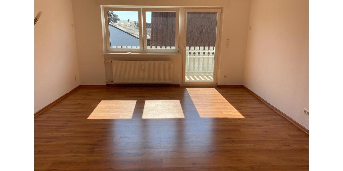 Etagenwohnung Stutensee - 3 Zimmer, 110 m&sup2;, 1.350&euro; | Angebot:25756029