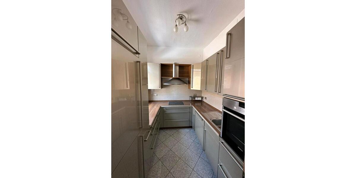 Etagenwohnung Karlsruhe Beiertheim-Bulach - 5 Zimmer, 120 m&sup2;, 1.600&euro; | Angebot:25452020