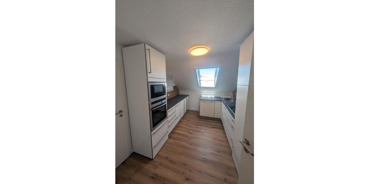 Dachgeschoßwohnung Karlsruhe Wettersbach - 5 Zimmer, 113 m&sup2;, 1.500&euro; | Angebot:26414163