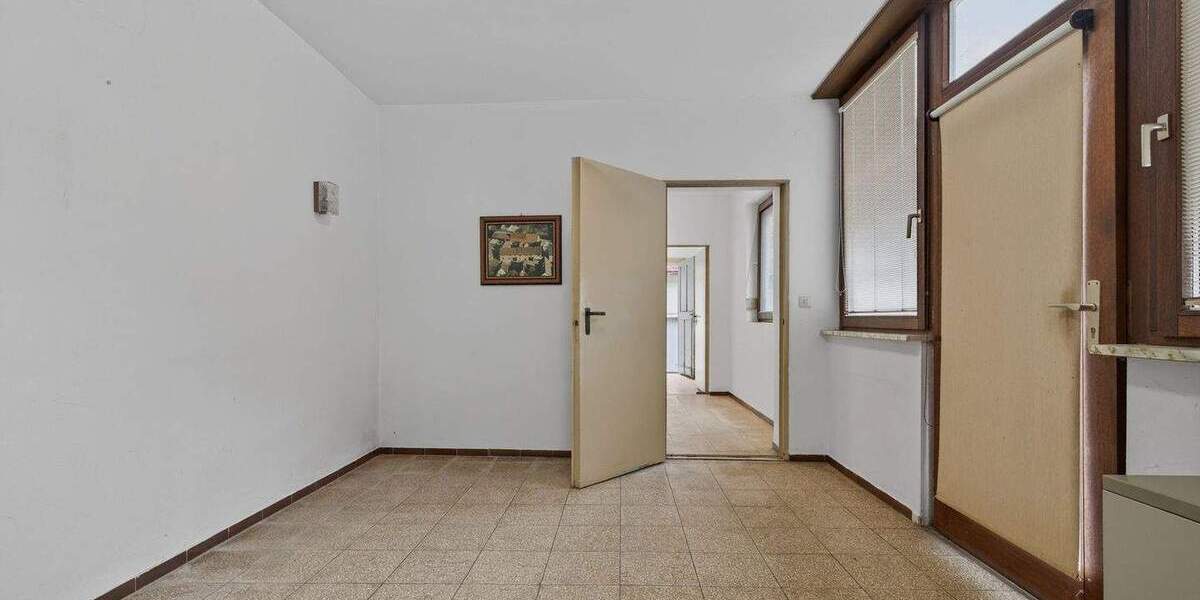 Mehrfamilienhaus, Wohnhaus Linkenheim-Hochstetten Linkenheim - 6 Zimmer, 199 m&sup2;, 549.000&euro; | Angebot:25771475