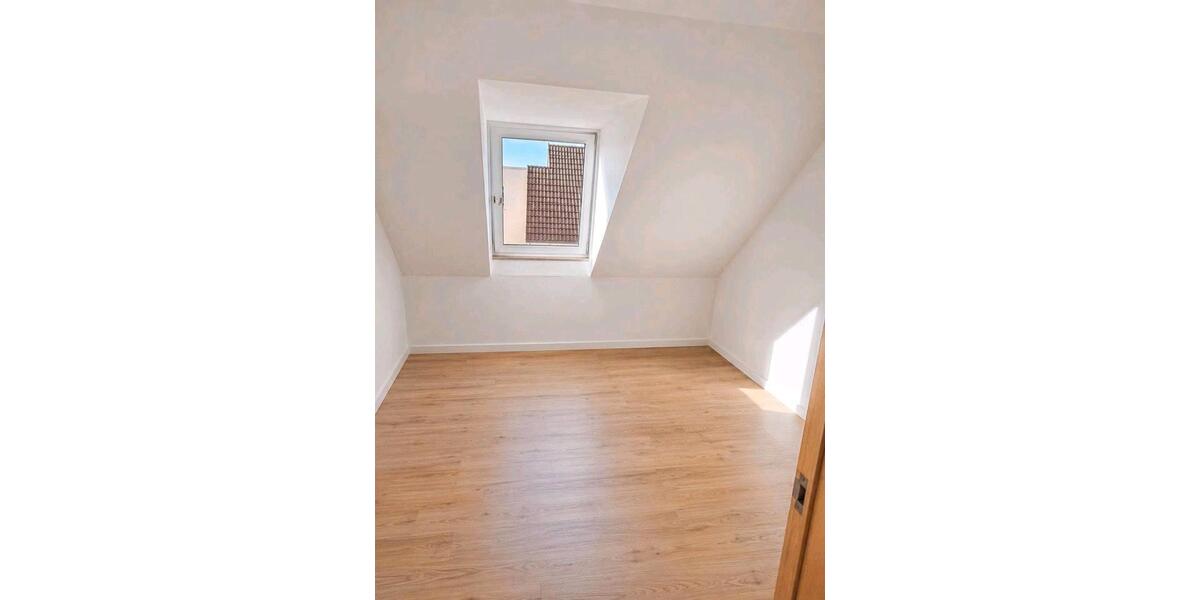 Dachgeschoßwohnung Herxheim bei Landau/Pfalz Pfalz - 2 Zimmer, 63 m&sup2;, 260.000&euro; | Angebot:26981166