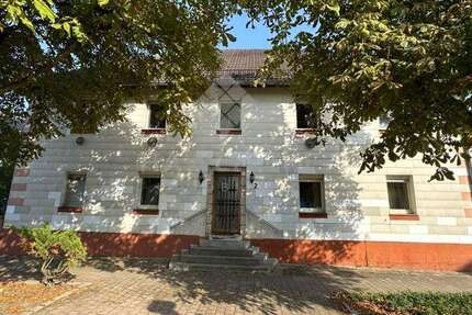 Haus zum Kaufen in Rheinstetten 480.000 € 286 m² 8 zimmer