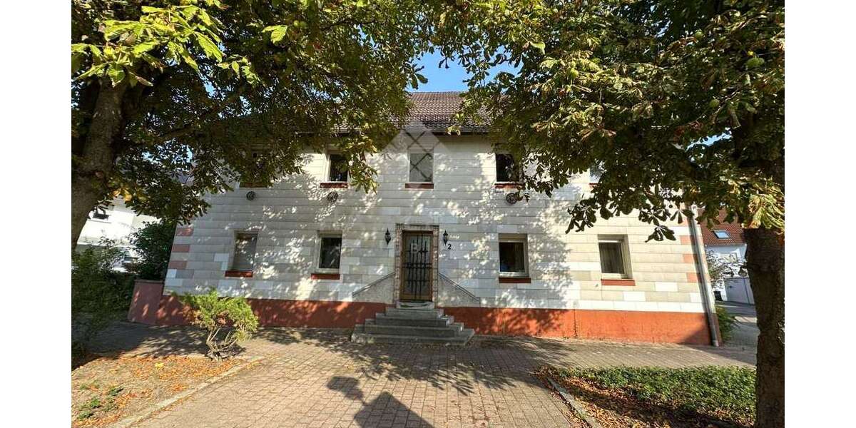 Haus zum Kaufen in Rheinstetten 480.000 € 286 m² 8 zimmer