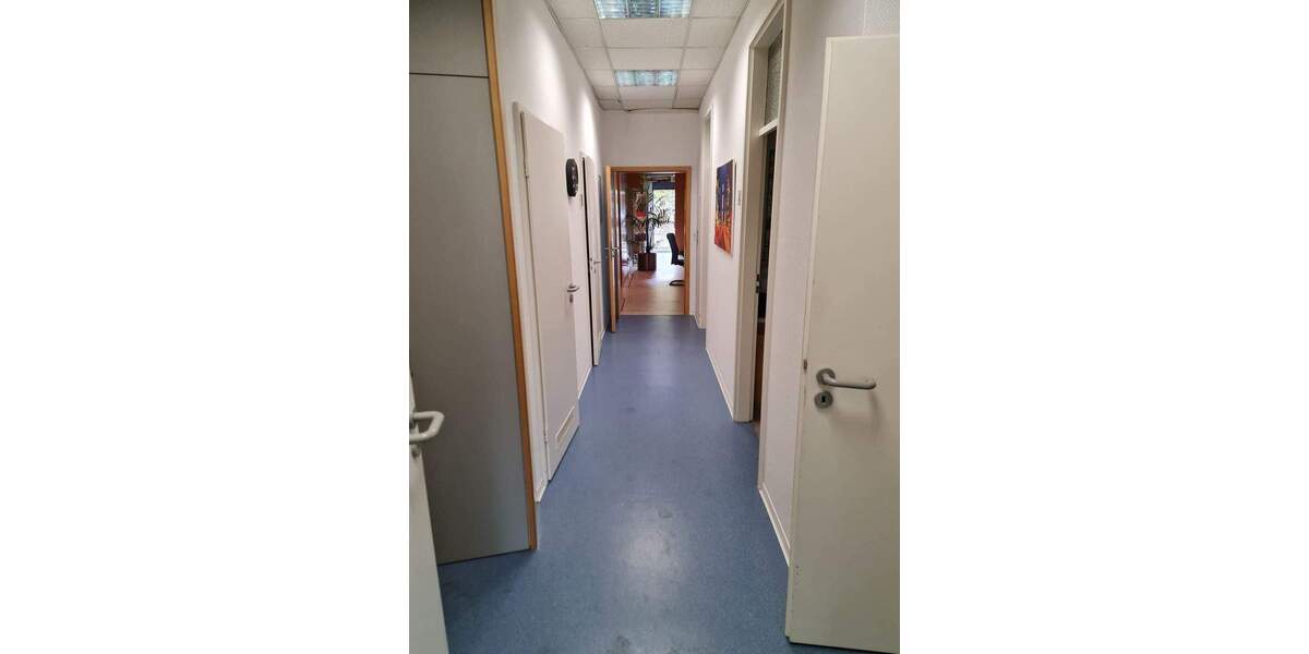 Gewerbeobjekt Karlsruhe Waldstadt - 5 Zimmer, 140 m&sup2;, 349.000&euro; | Angebot:25696808