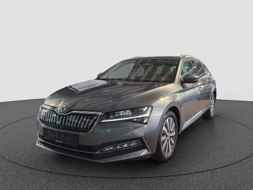 Skoda Superb 37.490 km 33.890 € Karlsruhe 76131