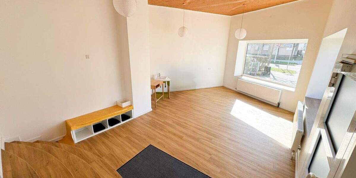 ATTRAKTIVE GEWERBEEINHEIT VIELSEITIG NUTZBAR - MIT PKW-STELLPLATZ zimmer