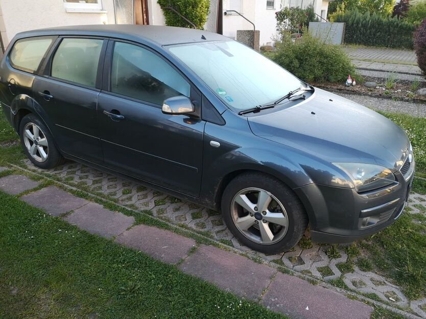 Ford Focus 208.000 km 1.850 € Gaggenau 76571