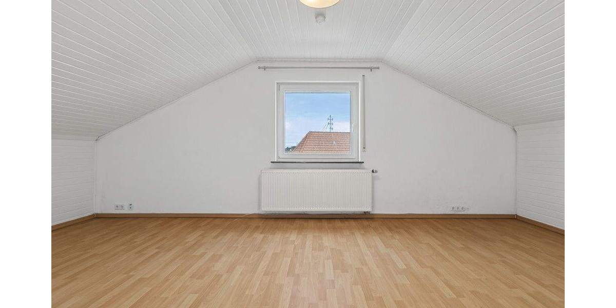 Gemütliche 3-Zimmer-Dachgeschoss Wohnung - Ideal für alle, die es heimelig mögen 3 zimmer