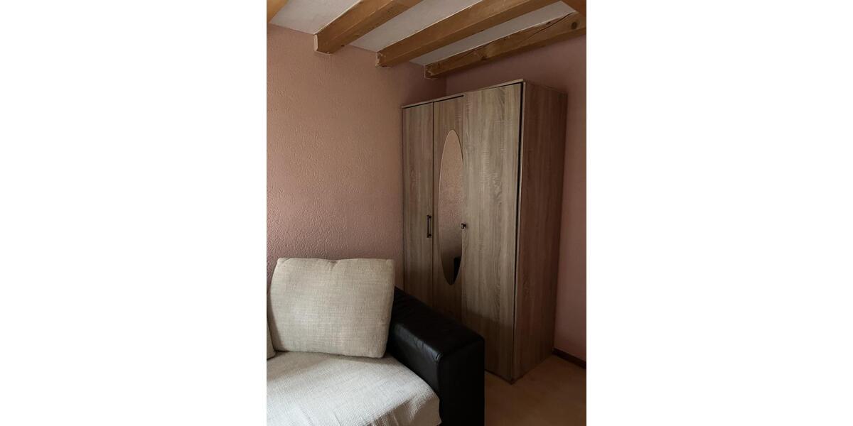 1 ZIMMER IN CHILLIGER MÄNNER WOHNGEMEINSCHAFT AB SOFRT FREI 1 zimmer