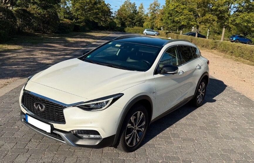 INFINITI QX30 164.000 km 14.990 € Karlsruhe 76189
