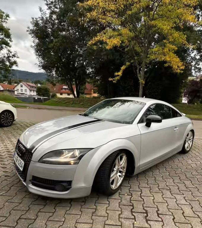 Audi TT 220.000 km 5.600 € Gaggenau 76571