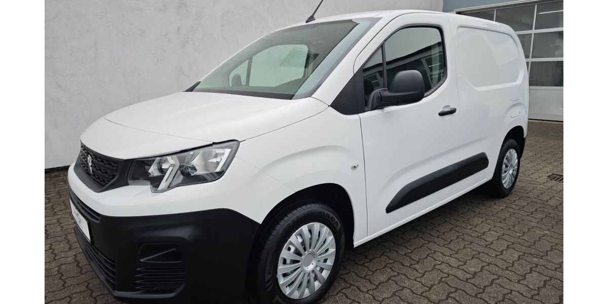 Peugeot Partner 181.500 km 7.490 &euro; Ötigheim 76470