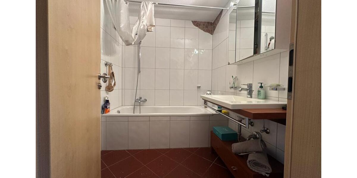Etagenwohnung Pforzheim Nordstadt - 3 Zimmer, 85 m&sup2;, 250.000&euro; | Angebot:27072491