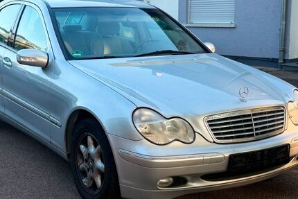 Mercedes-Benz C 200 136.000 km 3.690 &euro; Durmersheim 76448