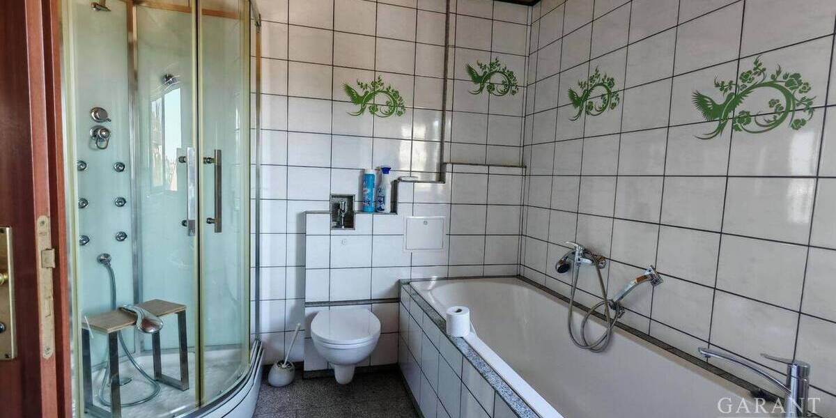 Doppelhaushälfte Niefern-Öschelbronn Niefern - 5 Zimmer, 194 m&sup2;, 430.000&euro; | Angebot:25707652