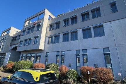 SORGENFREI ARBEITEN: Möblierte Büroräume in modernem Gemeinschaftsbüro in Karlsruhe-Neureut 3 zimmer