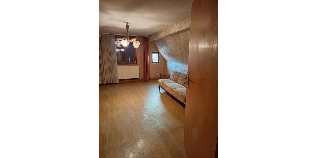 Einfamilienhaus Steinweiler - 7 Zimmer, 170 m&sup2;, 248.500&euro; | Angebot:26398915