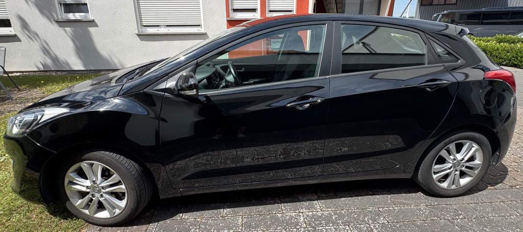 Hyundai i30 165.000 km 5.150 &euro; Jockgrim 76751