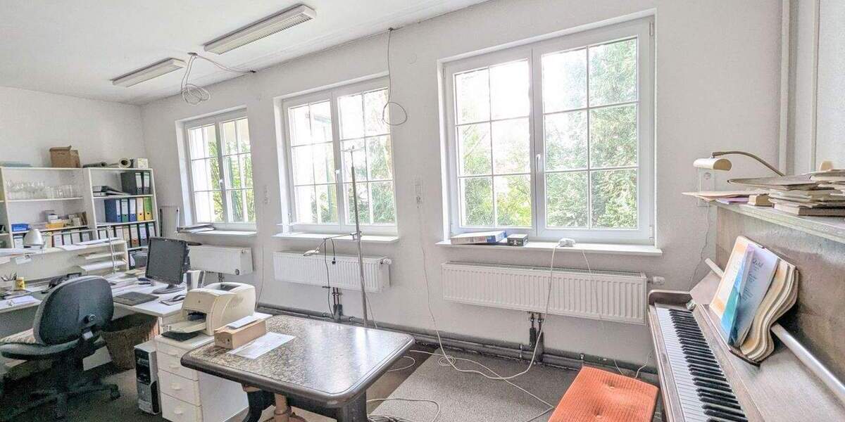 Einfamilienhaus Niefern-Öschelbronn Niefern - 7 Zimmer, 190 m&sup2;, 590.000&euro; | Angebot:25738400