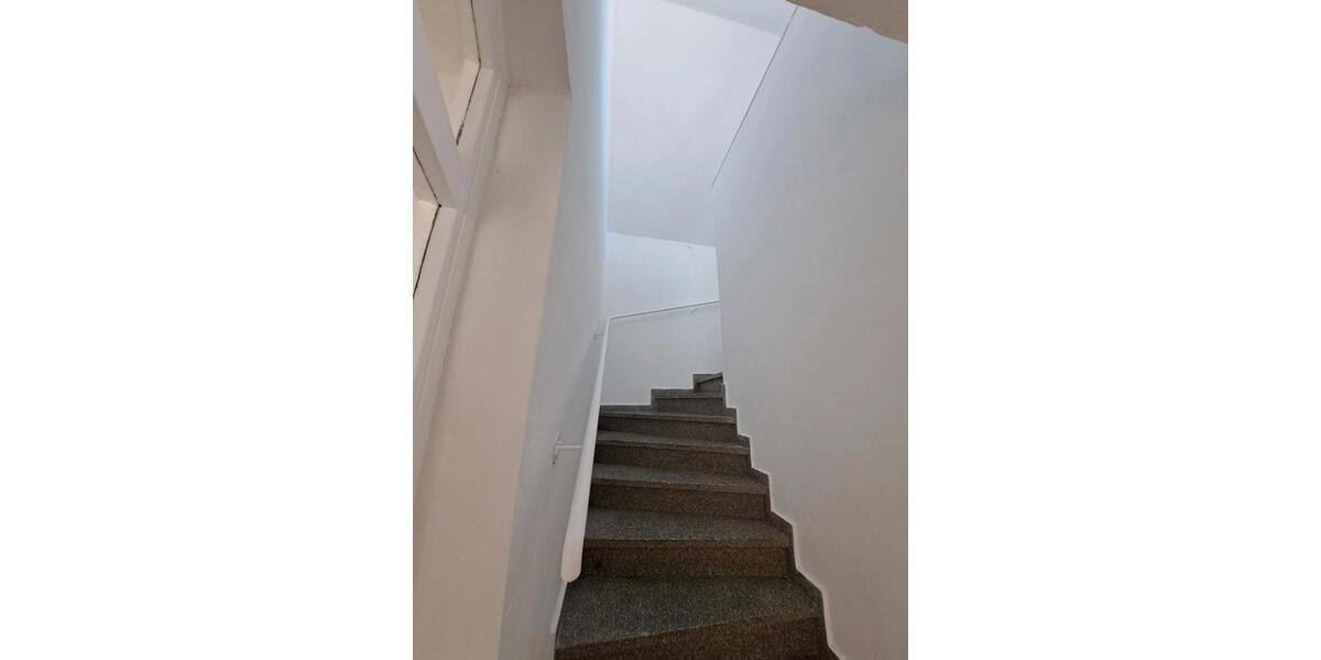Bungalow Landau in der Pfalz - 8 Zimmer, 219 m&sup2;, 2.490&euro; | Angebot:26445773