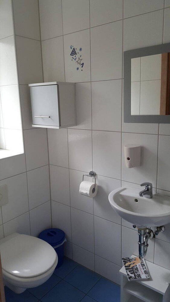 Provisionsfreie 5,5-Zimmer DHH in Helmsheim zu verkaufen