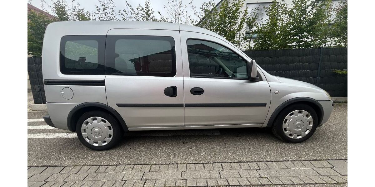 Opel Combo 155.000 km 3.999 &euro; Stutensee 76297