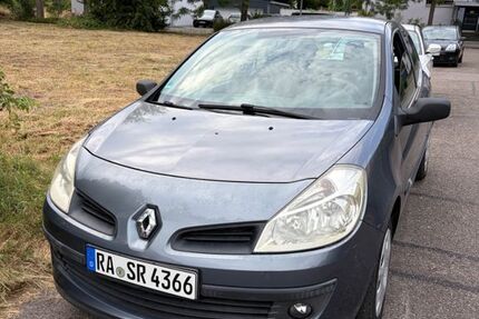 Renault Clio 126.000 km 1.900 &euro; Rastatt 76437
