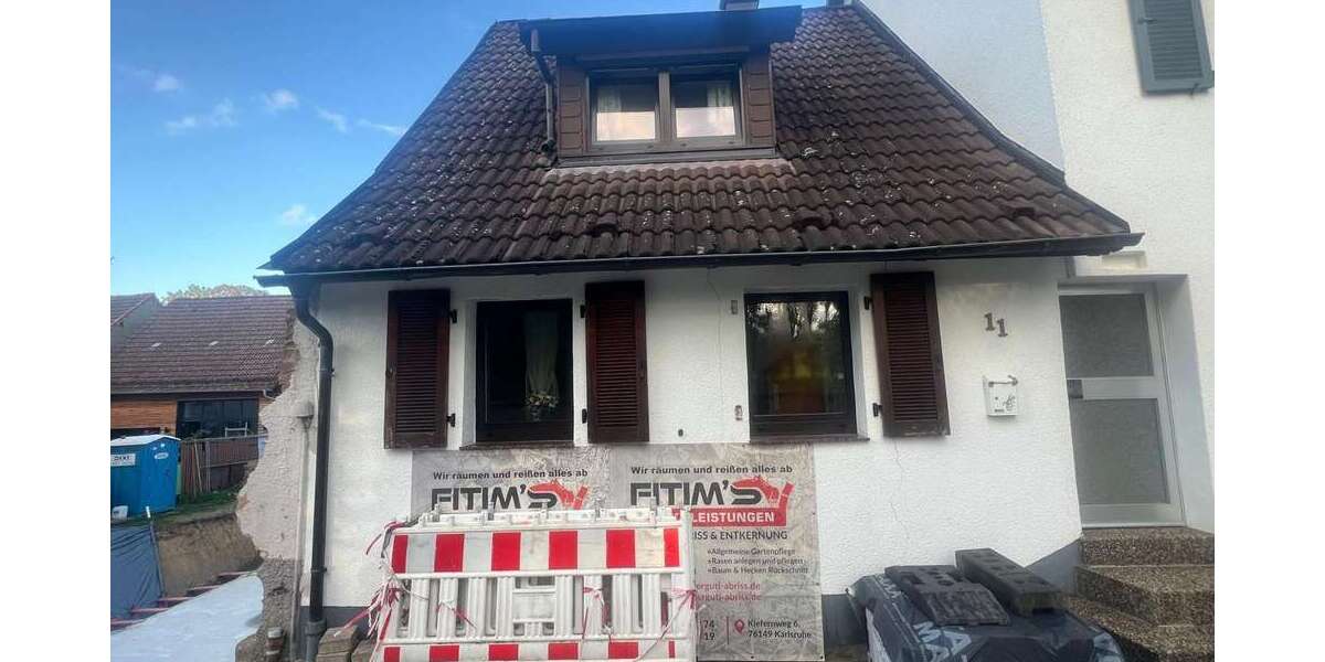 Haus zum Kaufen in Karlsruhe 119.000 € 65 m² 2.5 zimmer