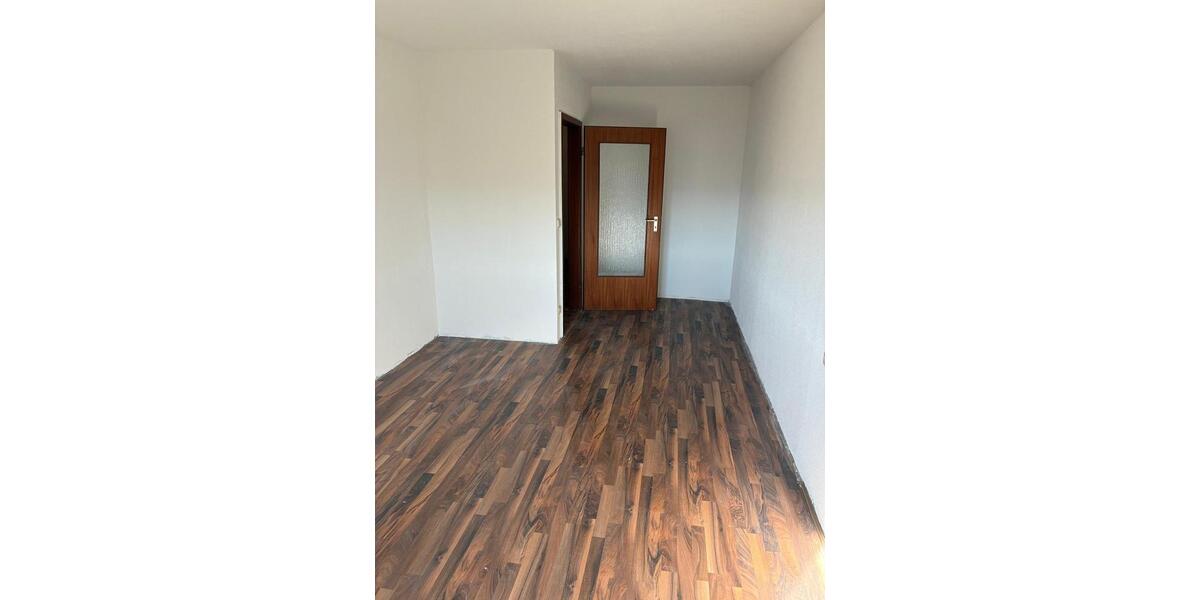Etagenwohnung Pforzheim Nordstadt - 2 Zimmer, 52 m&sup2;, 165.000&euro; | Angebot:24371376